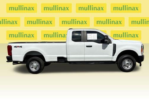 Oxford White 2023 Ford F-350 XL