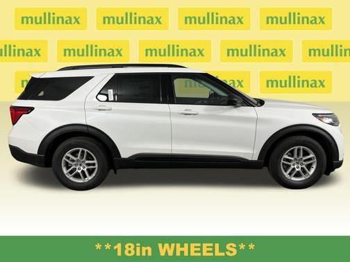 Star White Metallic Tri-Coat 2026 Ford Explorer Active