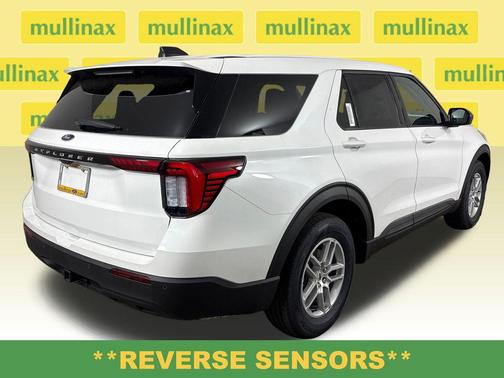 Star White Metallic Tri-Coat 2026 Ford Explorer Active