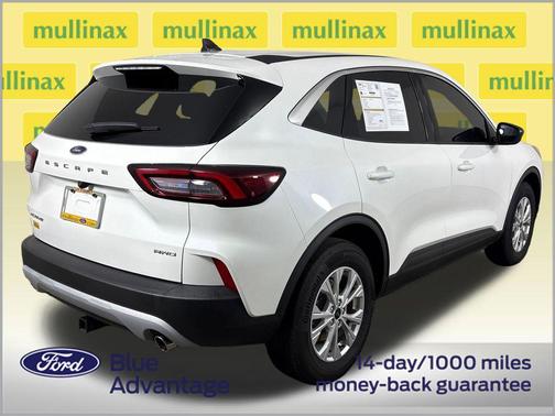 White Metallic 2023 Ford Escape Active