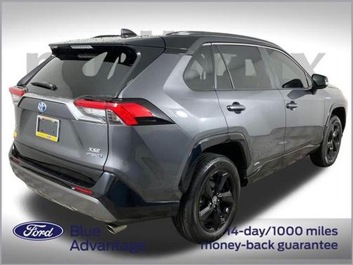 2021 Toyota RAV4 Hybrid SE