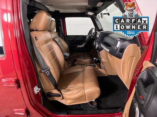 2012 Jeep Wrangler Unlimited Sahara