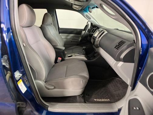 2014 Toyota Tacoma Base