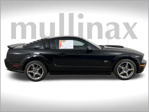 2005 Ford Mustang GT Premium