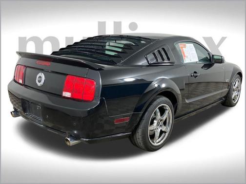 2005 Ford Mustang GT Premium