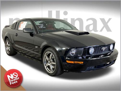 2005 Ford Mustang GT Premium