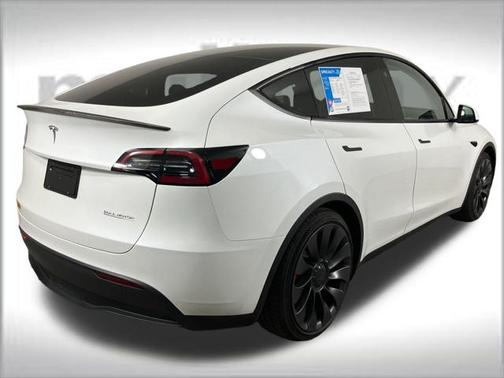 2024 Tesla Model Y Performance