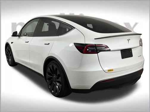 2024 Tesla Model Y Performance