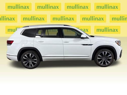 Pure White 2021 Volkswagen Atlas 3.6L SEL Premium