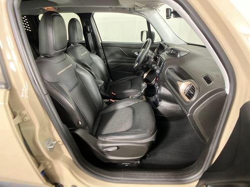 2017 Jeep Renegade Trailhawk