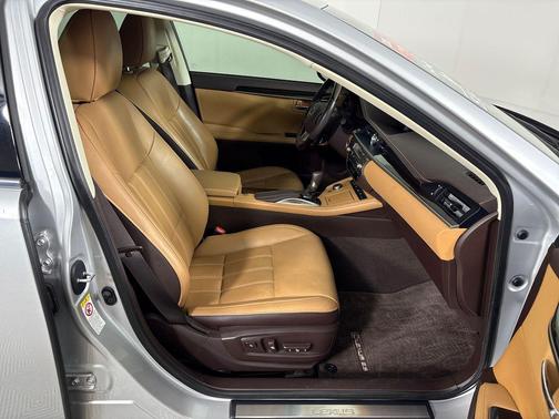 Silver 2018 Lexus ES 350 Base