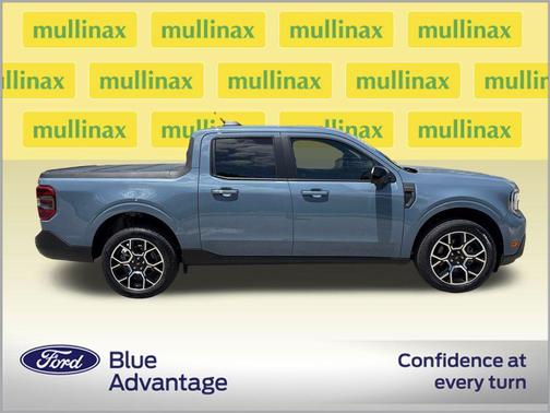Azure Gray Metallic Tri-Coat 2025 Ford Maverick Lariat