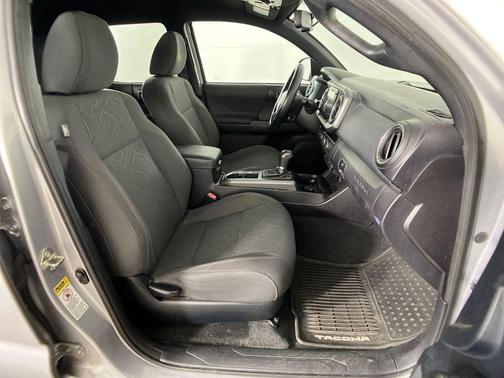 2016 Toyota Tacoma Base