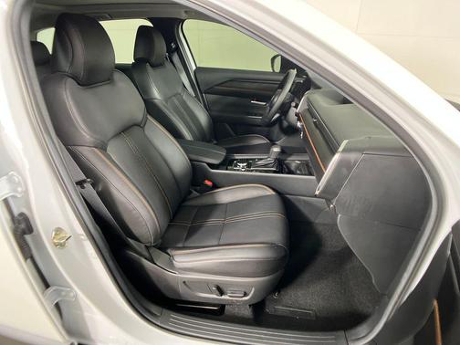 2025 Mazda CX-50 Hybrid Premium Plus