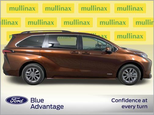 2021 Toyota Sienna LE