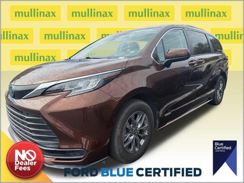 2021 Toyota Sienna LE