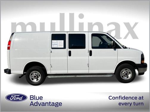 2023 GMC Savana 2500 Work Van