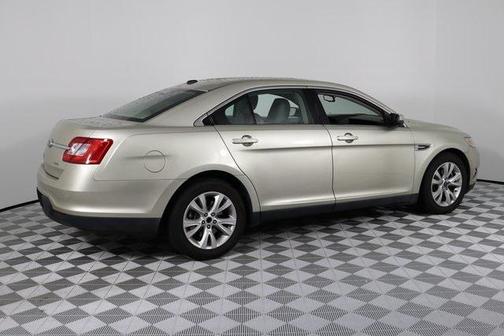 Gold Leaf Metallic 2011 Ford Taurus SEL