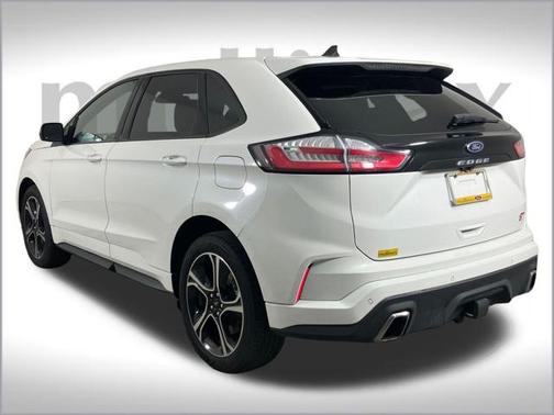 2021 Ford Edge ST