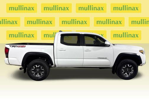 Super White 2018 Toyota Tacoma TRD Off-Road