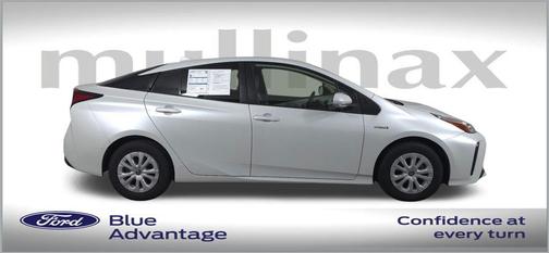 2022 Toyota Prius LE