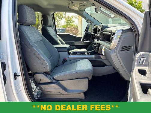 Oxford White 2026 Ford F-250 XLT