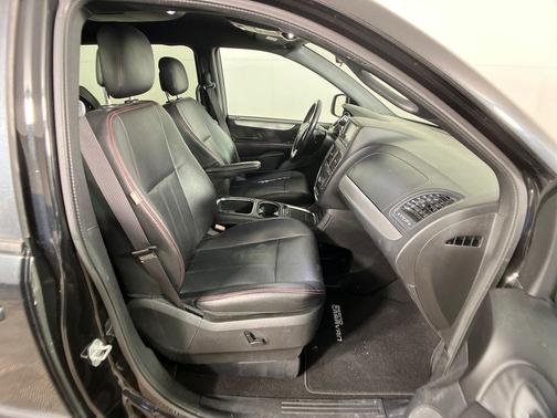 2016 Dodge Grand Caravan R/T