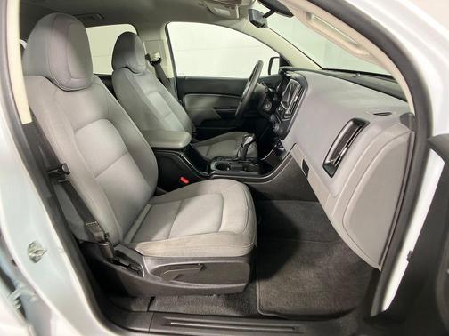 2022 GMC Canyon Elevation Standard