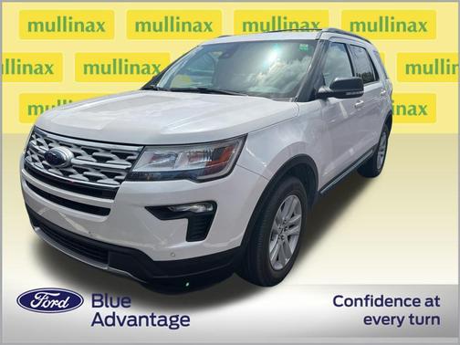 White Platinum Clearcoat Metallic 2019 Ford Explorer XLT