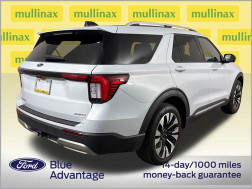 Space White Metallic 2025 Ford Explorer Platinum