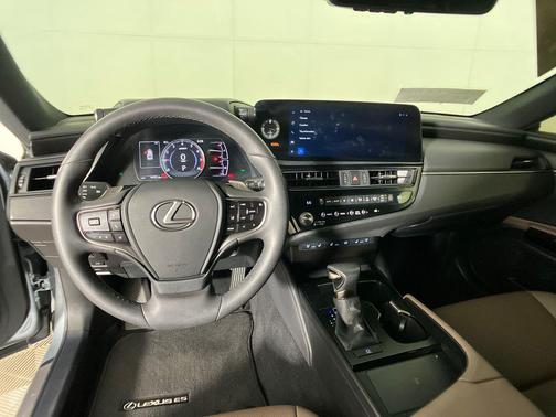 2024 Lexus ES 350 Base