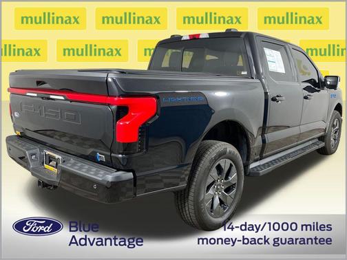 2025 Ford F-150 Lightning LARIAT