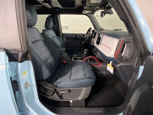 2025 Ford Bronco Heritage Edition