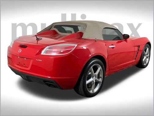 2007 Saturn Sky Red Line
