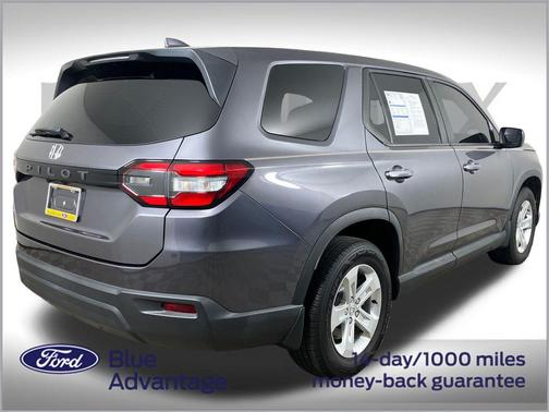 2023 Honda Pilot LX