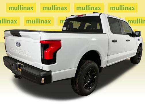 2025 Ford F-150 Lightning Pro