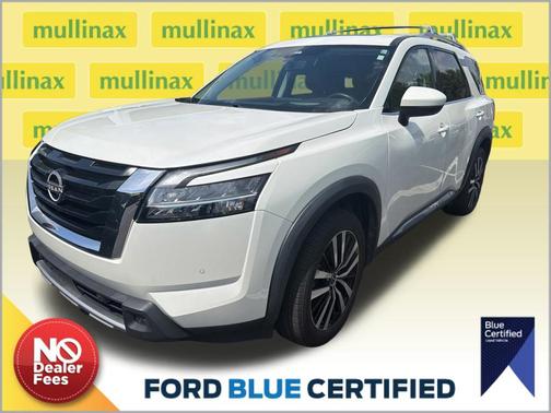 Pearl White 2023 Nissan Pathfinder Platinum
