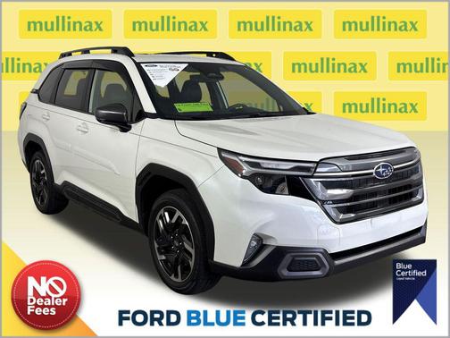 Crystal White Pearl 2025 Subaru Forester Limited