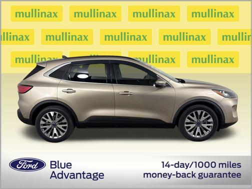 Desert Gold 2020 Ford Escape Titanium