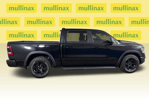 Diamond Black Crystal Pearlcoat 2023 RAM 1500 Rebel