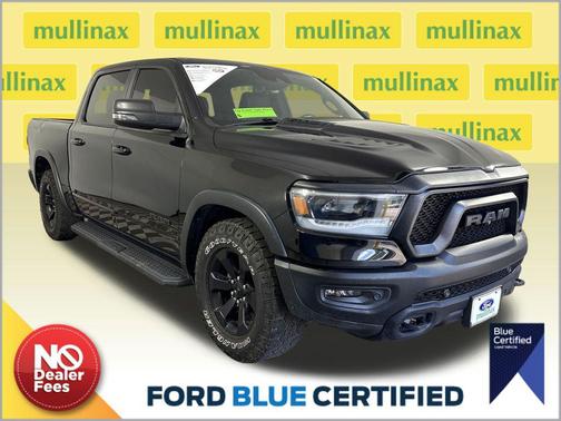 Diamond Black Crystal Pearlcoat 2023 RAM 1500 Rebel