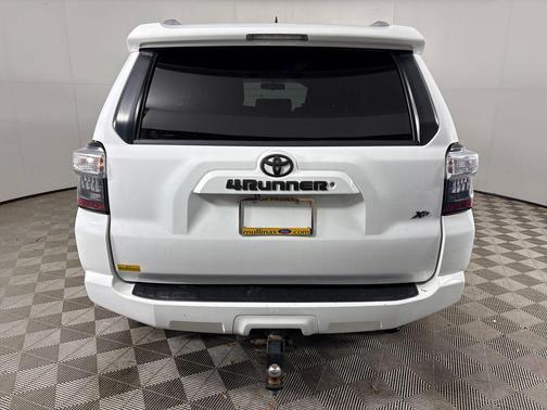Super White 2015 Toyota 4Runner SR5