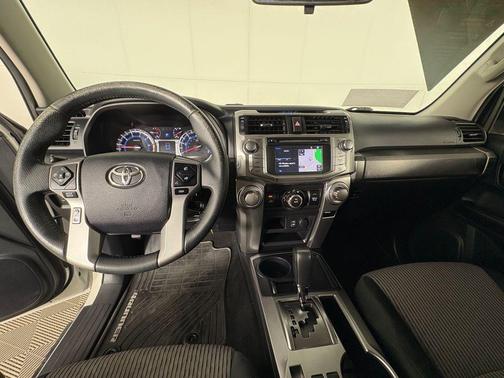 Super White 2015 Toyota 4Runner SR5