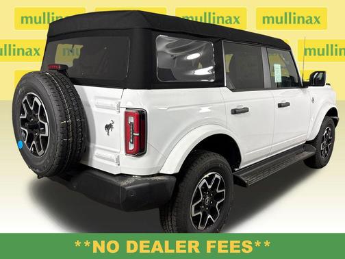 Oxford White 2026 Ford Bronco Outer Banks