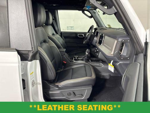 Oxford White 2026 Ford Bronco Outer Banks