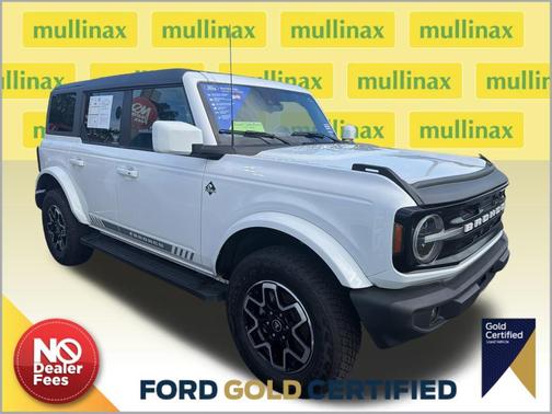 Oxford White 2023 Ford Bronco Outer Banks