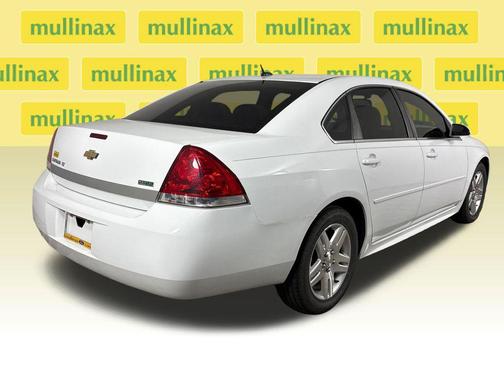 Summit White 2011 Chevrolet Impala LT