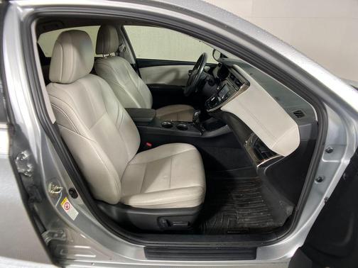 2017 Toyota Avalon XLE