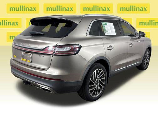 Mocha 2019 Lincoln Nautilus Reserve