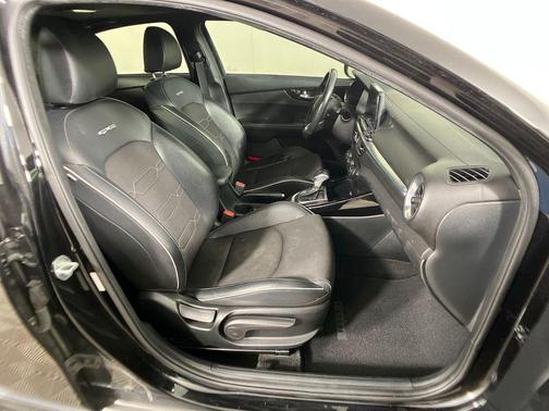 2020 Kia Forte GT-Line